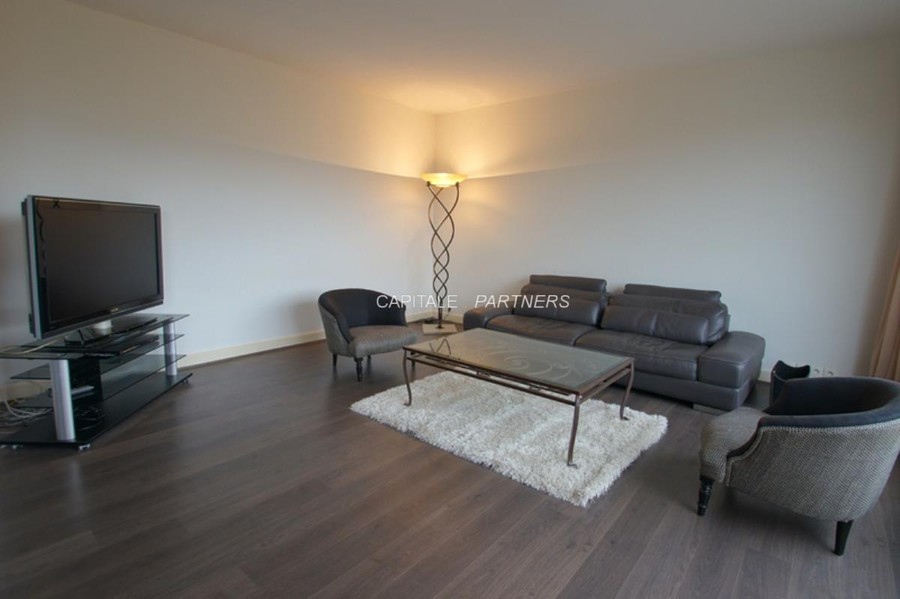 furnished  2 bedrooms Apartment NEUILLY - 112 m²;