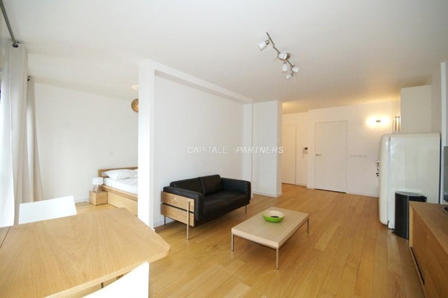 furnished  1 bedroom Apartment PARIS 11 - 43 m²;