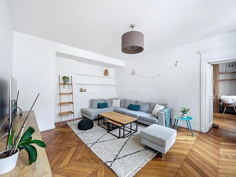 furnished  2 bedrooms Apartment PARIS 9 - 90 m²;
