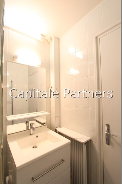 furnished  2 bedrooms Apartment PARIS 16 - 69 m²;