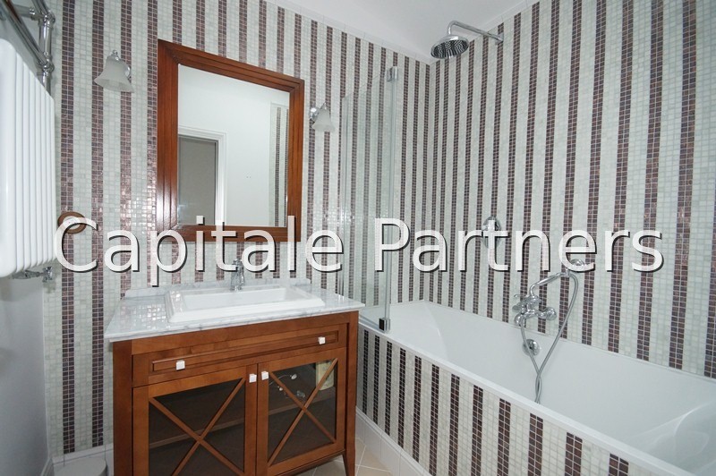 furnished  1 bedroom Apartment PARIS 8 - 55 m²;