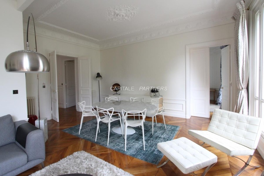 furnished  2 bedrooms Apartment PARIS 8 - 115 m²;