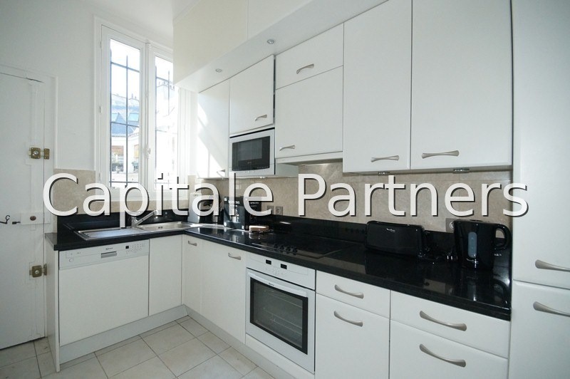 furnished  2 bedrooms Apartment PARIS 8 - 114 m²;