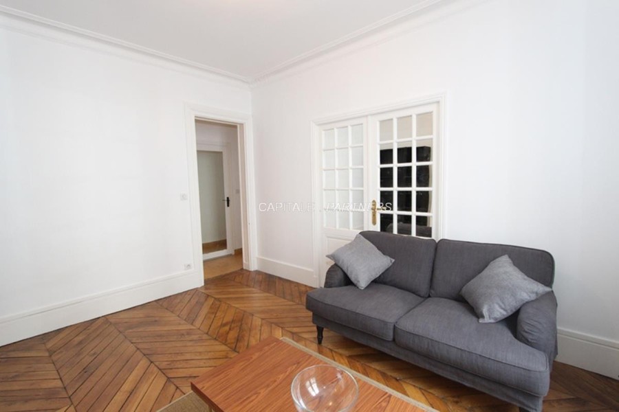 furnished  1 bedroom Apartment PARIS 9 - 40 m²;