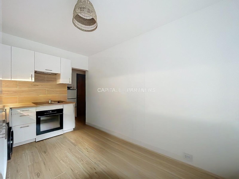  1 bedroom Apartment PARIS 16 - 30 m²;