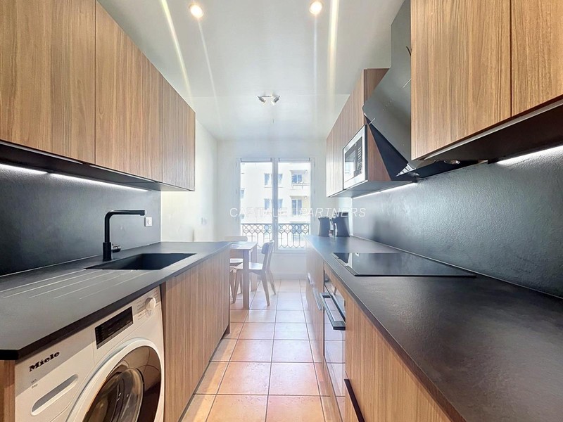 furnished  3 bedrooms Apartment MONTROUGE - 97 m²;