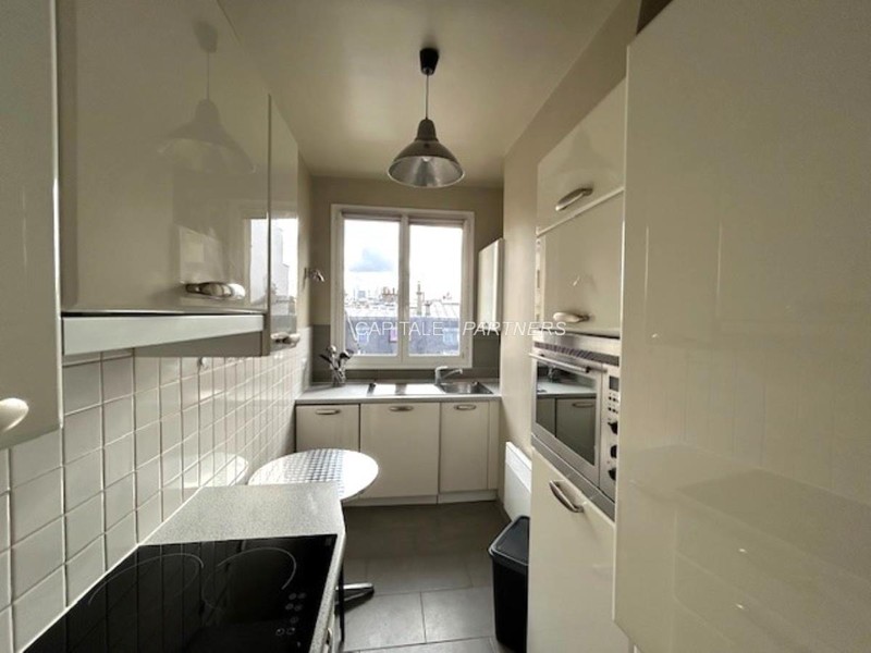 furnished  1 bedroom Apartment PARIS 16 - 52 m²;