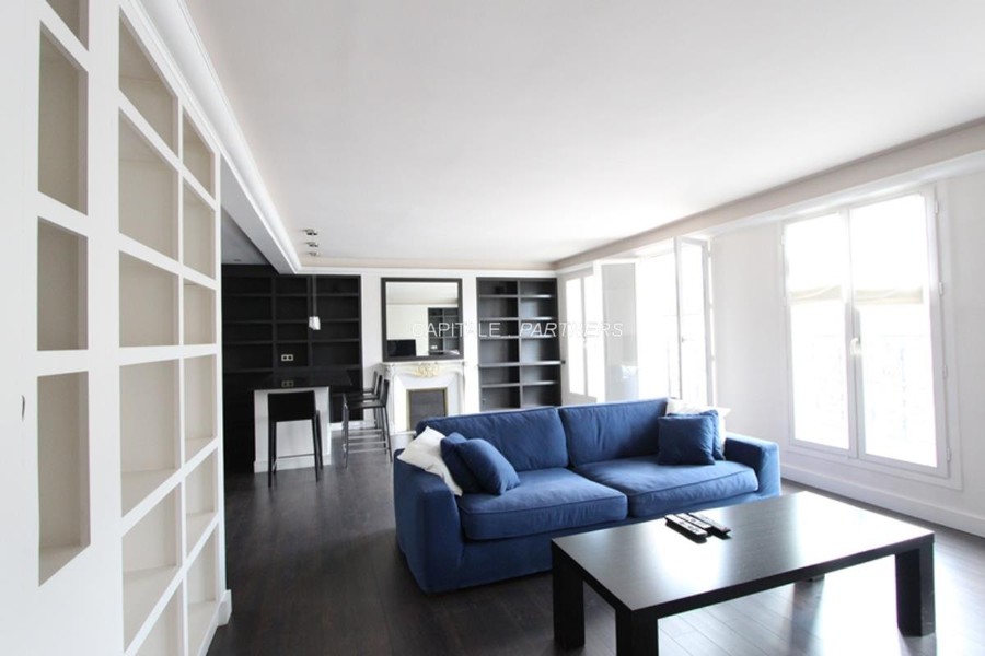 furnished  1 bedroom Apartment PARIS 2 - 71 m²;