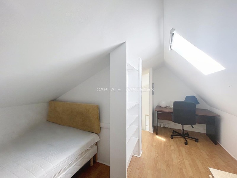 furnished  2 bedrooms Apartment PARIS 11 - 73 m²;