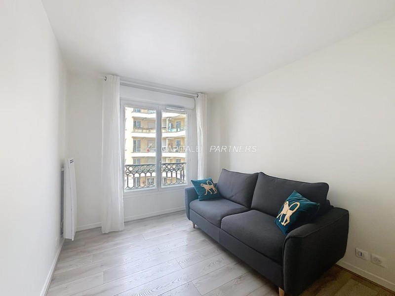 furnished  3 bedrooms Apartment MONTROUGE - 97 m²;