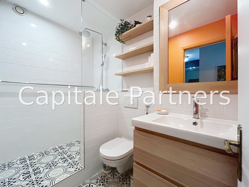 furnished  2 bedrooms Apartment PARIS 17 - 69 m²;