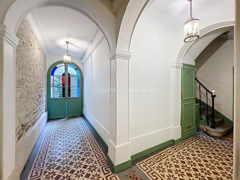 furnished  1 bedroom Apartment PARIS 7 - 32 m²;