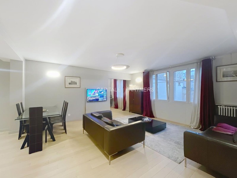 furnished  3 bedrooms Apartment PARIS 16 - 101 m²;