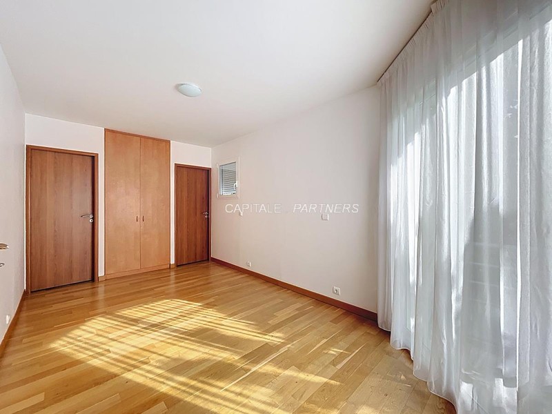  4 bedrooms House RUEIL-MALMAISON - 145 m²;