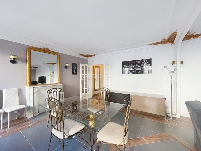 furnished  2 bedrooms Apartment PARIS 8 - 118 m²;