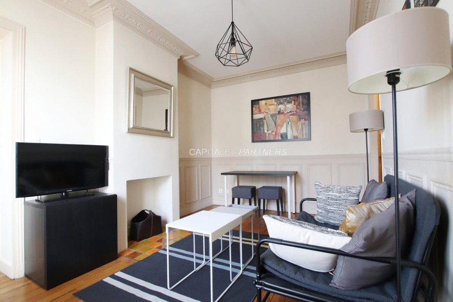 furnished  1 bedroom Apartment PARIS 16 - 31 m²;