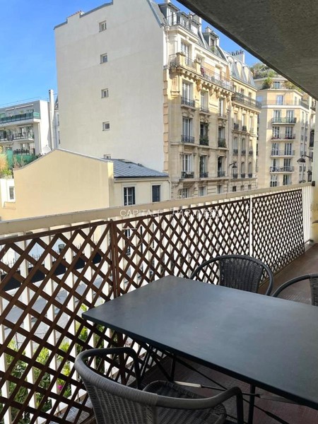 furnished  2 bedrooms Apartment PARIS 15 - 66 m²;
