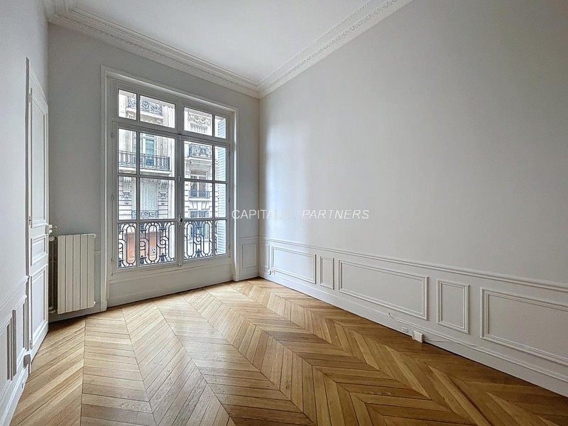  1 bedroom Apartment PARIS 16 - 90 m²;