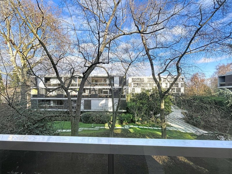 furnished  3 bedrooms Apartment BOULOGNE - 117 m²;