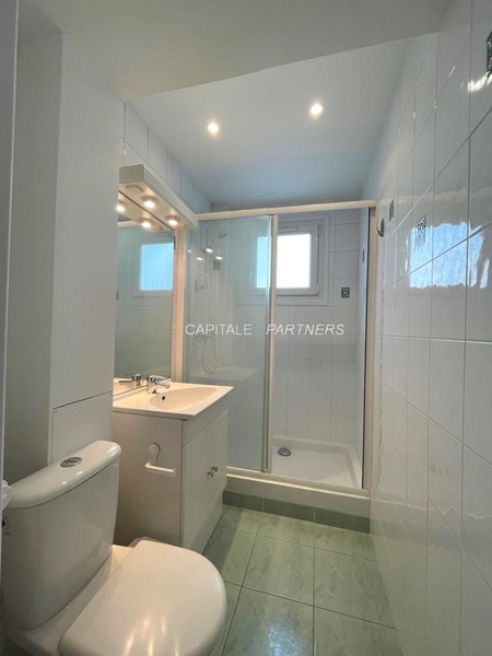 furnished  1 bedroom Apartment PARIS 17 - 44 m²;