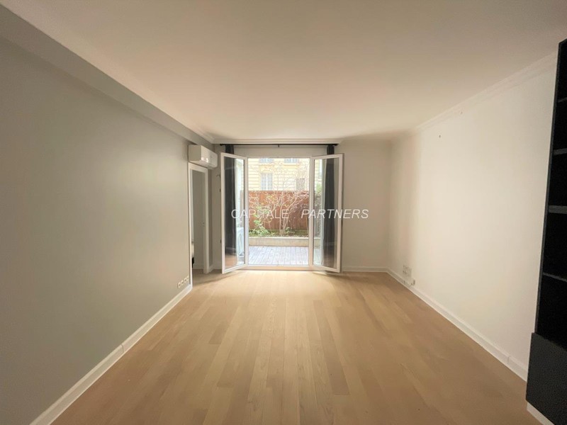  1 bedroom Apartment PARIS 16 - 54 m²;