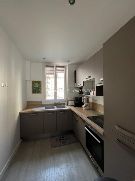 furnished  1 bedroom Apartment PARIS 18 - 46 m²;