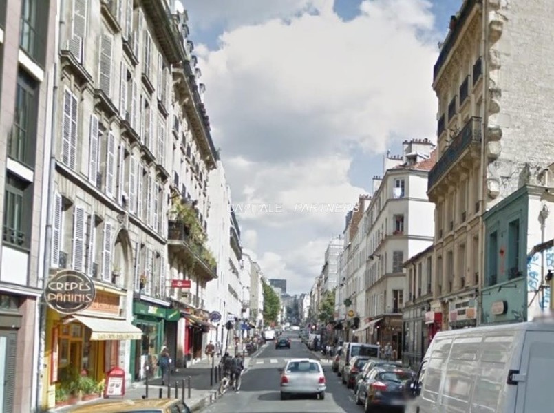 furnished  1 bedroom Apartment PARIS 11 - 43 m²;