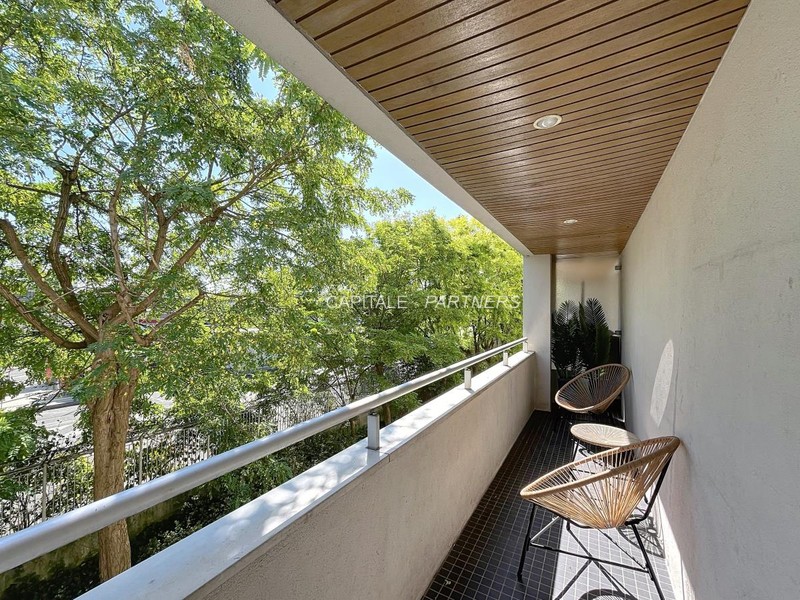 furnished  2 bedrooms Apartment PARIS 12 - 63 m²;