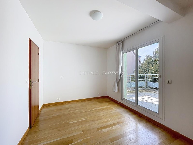  4 bedrooms House RUEIL-MALMAISON - 145 m²;