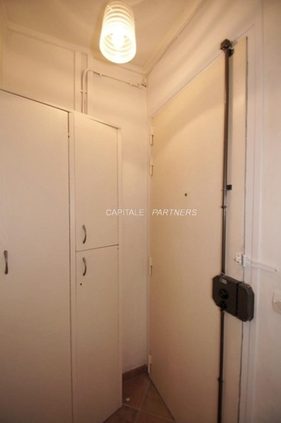 furnished  1 bedroom Apartment PARIS 16 - 26 m²;