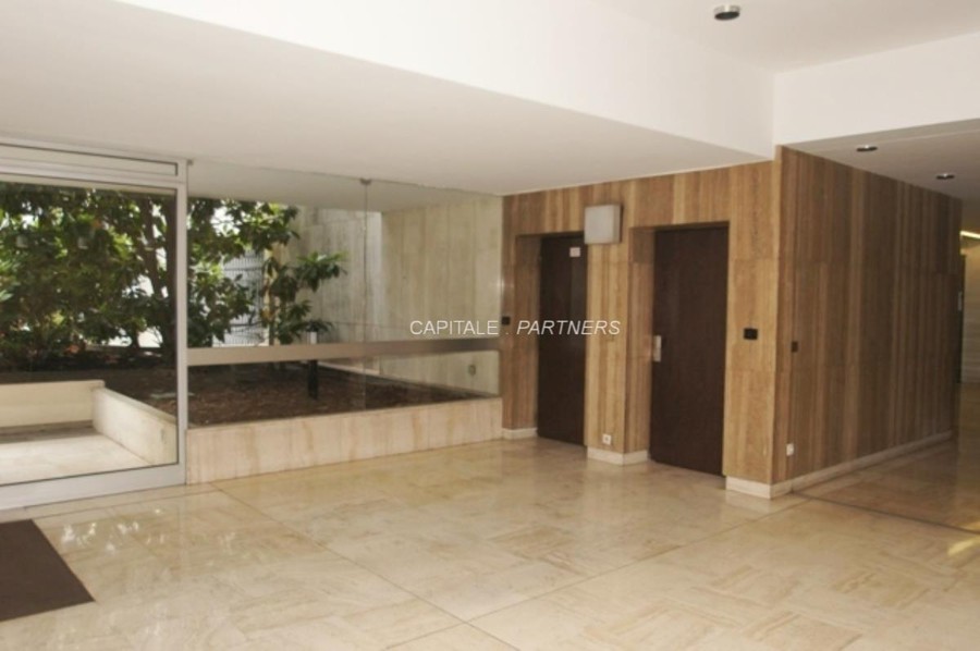 Studio  PARIS 15 - 45 m²;