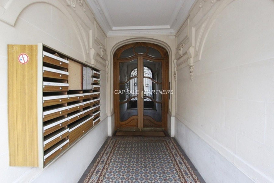 furnished  1 bedroom Apartment PARIS 14 - 44 m²;