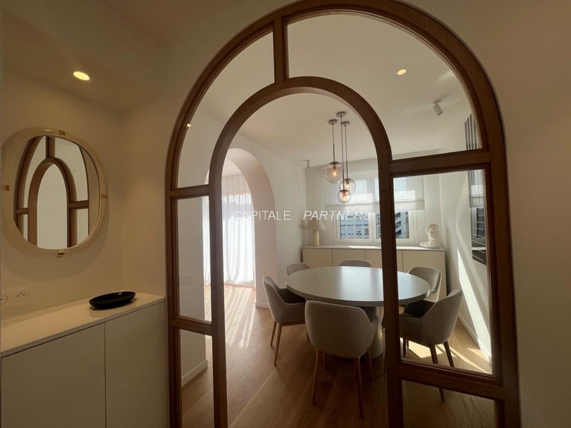 furnished  2 bedrooms Apartment NEUILLY-SUR-SEINE - 108 m²;