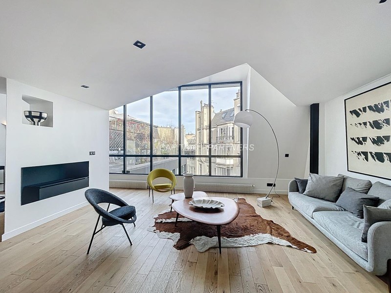 furnished  2 bedrooms Apartment PARIS 8 - 120 m²;