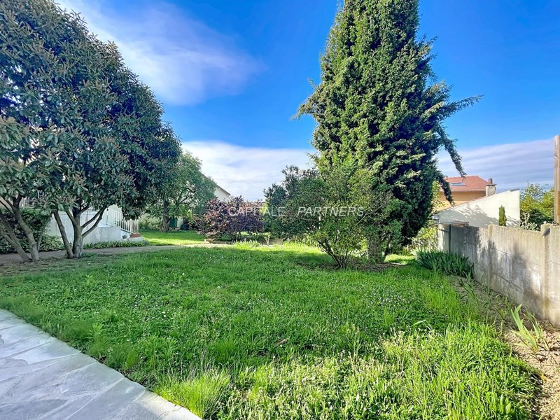  4 bedrooms House RUEIL-MALMAISON - 145 m²;