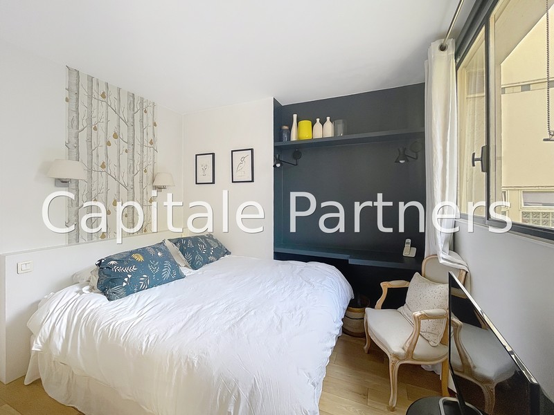 furnished  1 bedroom Apartment PARIS 15 - 32 m²;