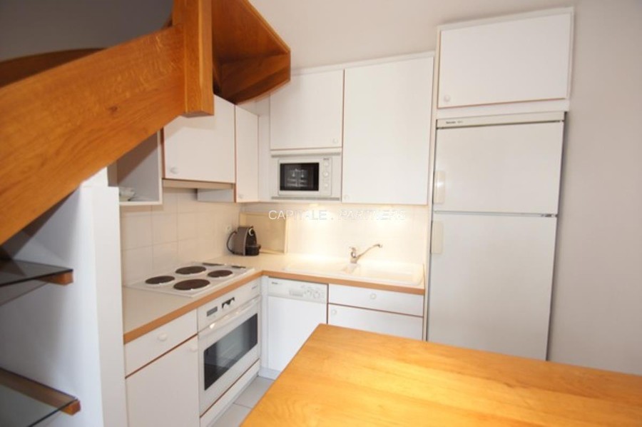 furnished  1 bedroom Apartment PARIS 16 - 43 m²;