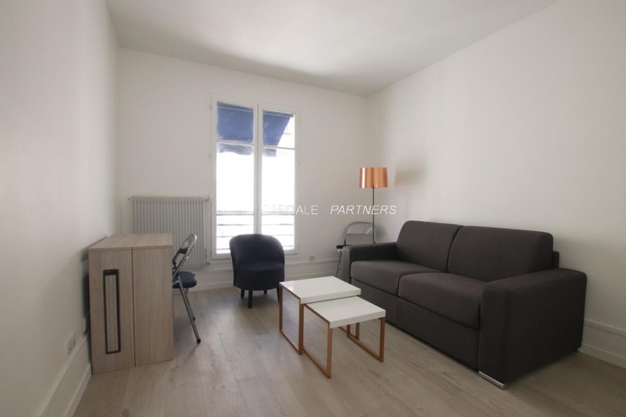 furnished  1 bedroom Apartment PARIS 7 - 24 m²;