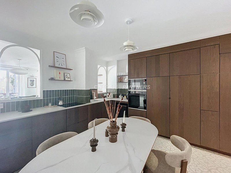 furnished  2 bedrooms Apartment PARIS 2 - 69 m²;