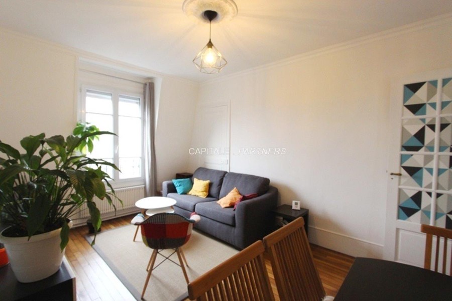 furnished  1 bedroom Apartment PARIS 14 - 44 m²;