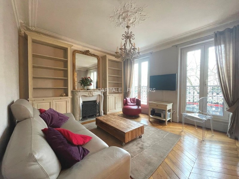 furnished  2 bedrooms Apartment PARIS 17 - 88 m²;