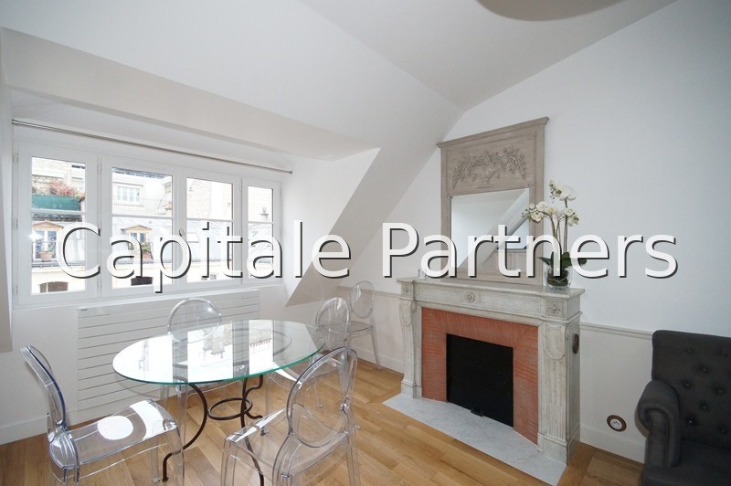 furnished  1 bedroom Apartment PARIS 8 - 55 m²;