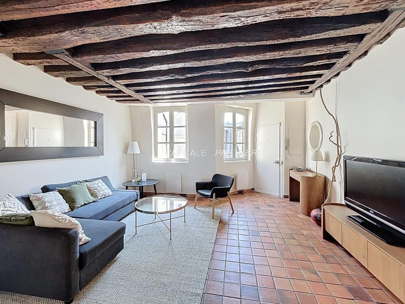 furnished  1 bedroom Apartment PARIS 4 - 60 m²;