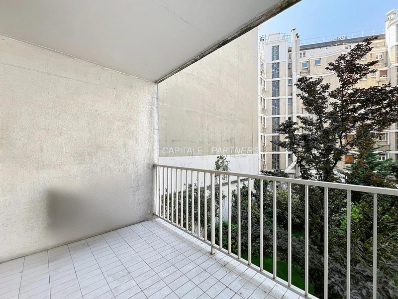 furnished  2 bedrooms Apartment PARIS 16 - 75 m²;