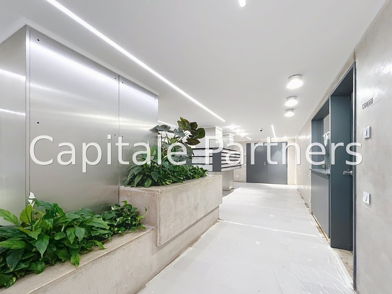 furnished  2 bedrooms Apartment PARIS 17 - 69 m²;