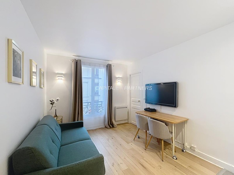 furnished  1 bedroom Apartment PARIS 18 - 22 m²;