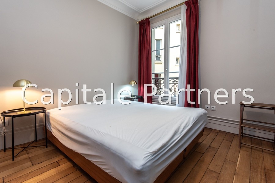 furnished  2 bedrooms Apartment PARIS 17 - 88 m²;
