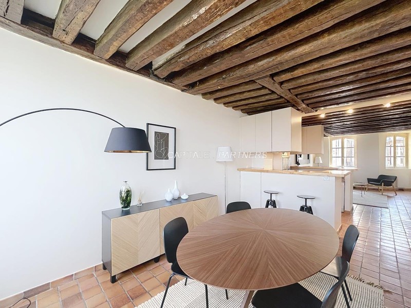 furnished  1 bedroom Apartment PARIS 4 - 60 m²;