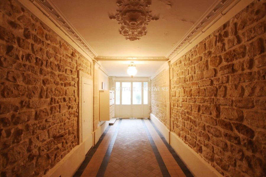 furnished  1 bedroom Apartment PARIS 6 - 35 m²;