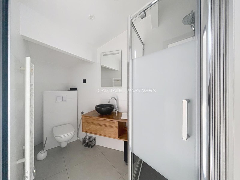 furnished  2 bedrooms Apartment PARIS 8 - 120 m²;